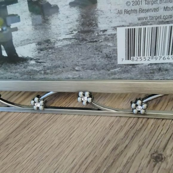 5 X 7 Decorative Metal Frame- NWOT - Picture 3 of 3